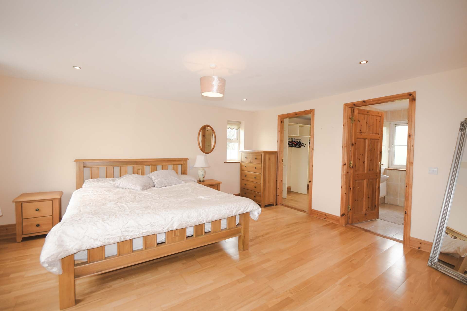  Master bedroom at Skeaf