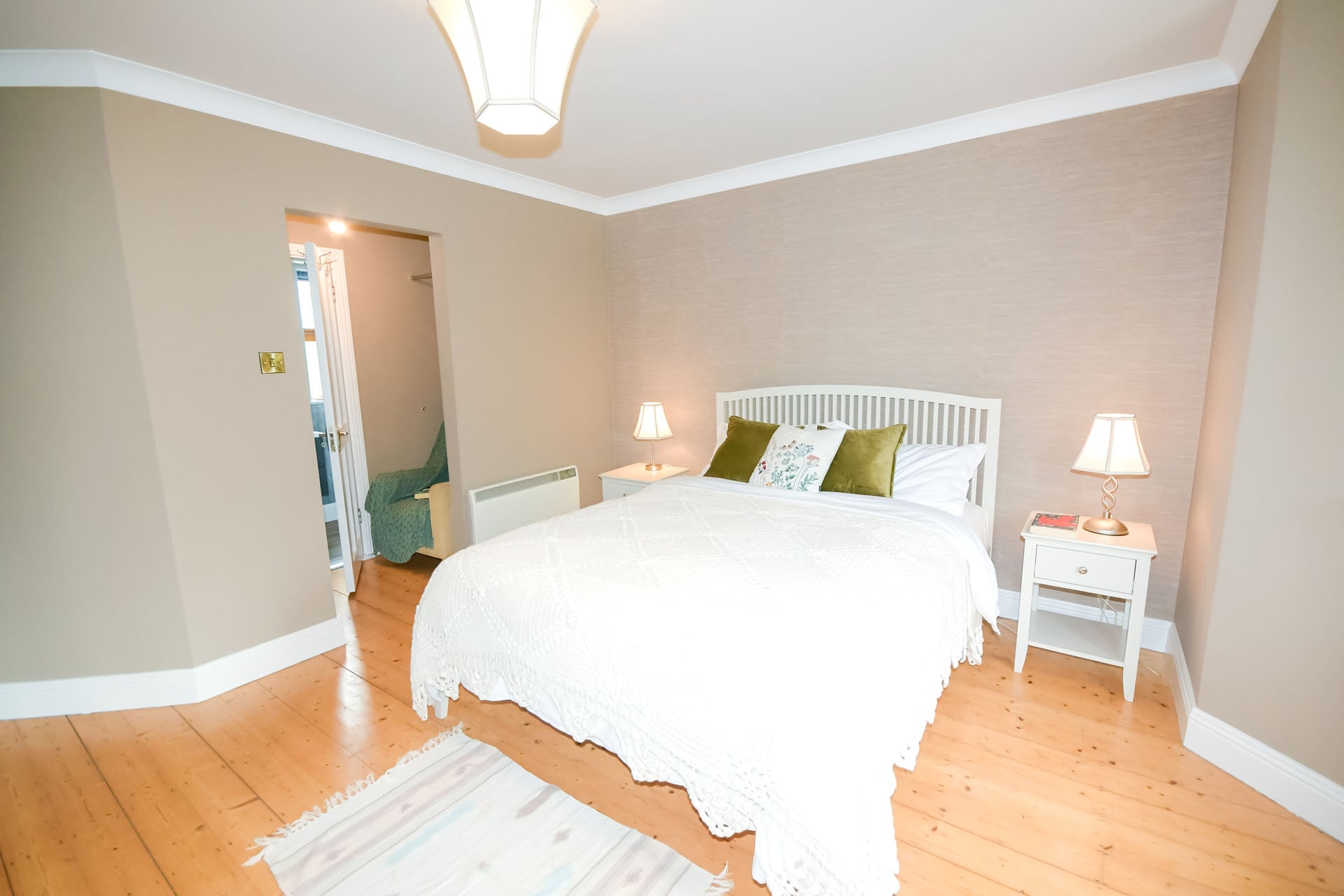  Master bedroom at inis sioda